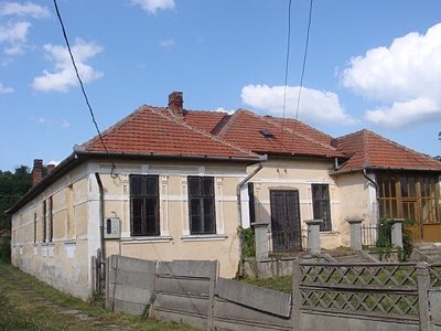 Conac, azi dispensar (Conacul Egri)