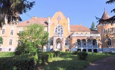 Castelul Ugron
