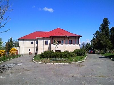 Curtea boierilor Jieni