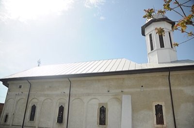 Curtea Stolnicului Constantin Cantacuzino (Conacul Dumba)